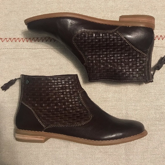 Hush Puppies Shoes - Hush Puppies Ankle Boots Brown Size 6.5